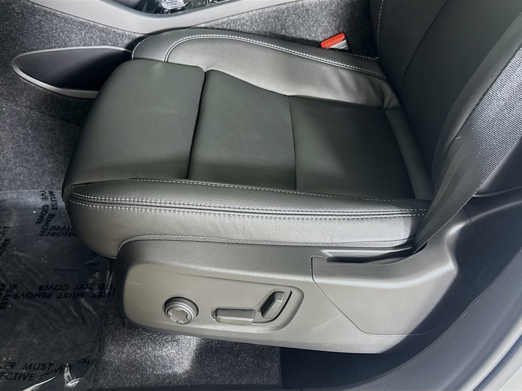 New 2026 Volvo XC40 B4 Plus w/ Protection Package image 19