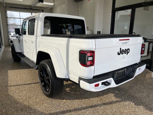 Used 2021 Jeep Gladiator Overland image 4