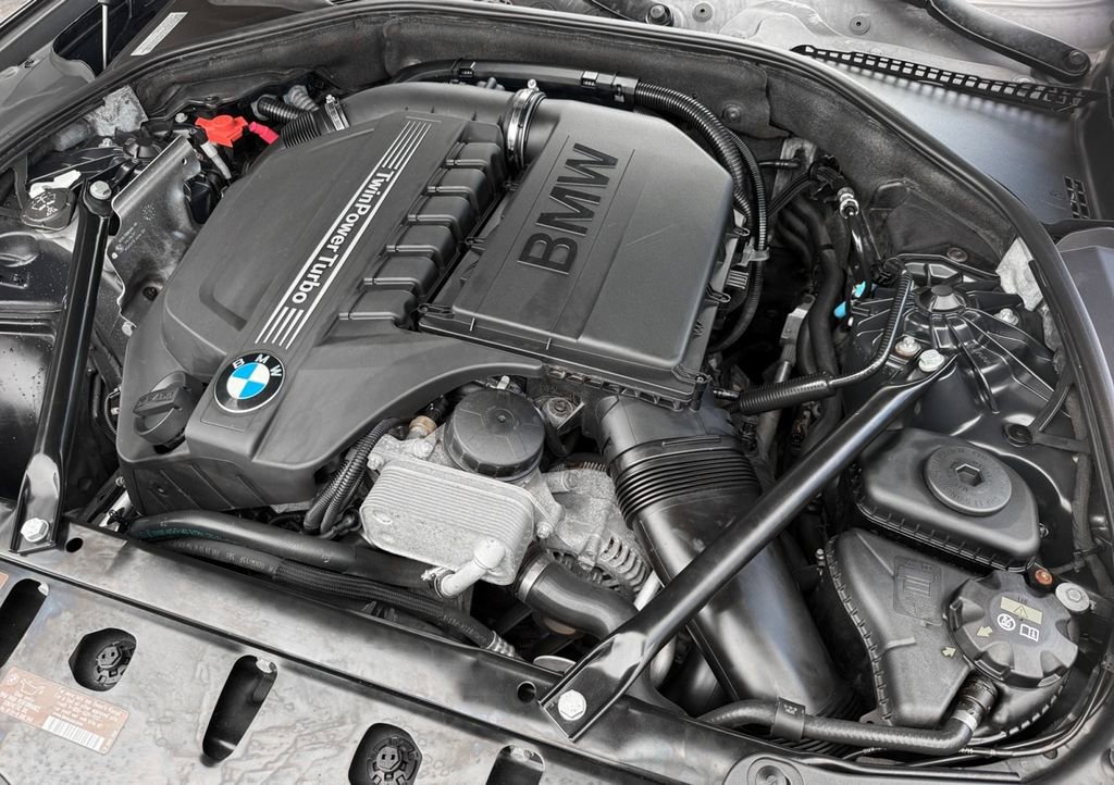 Used 2015 BMW 535i xDrive Sedan image 31