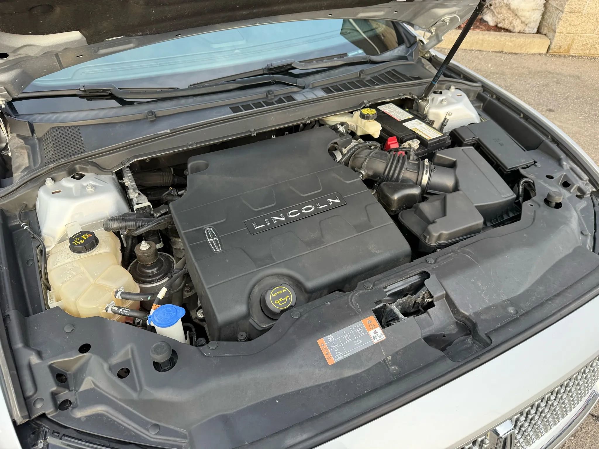 Used 2017 Lincoln Continental Select w/ Climate Package image 39