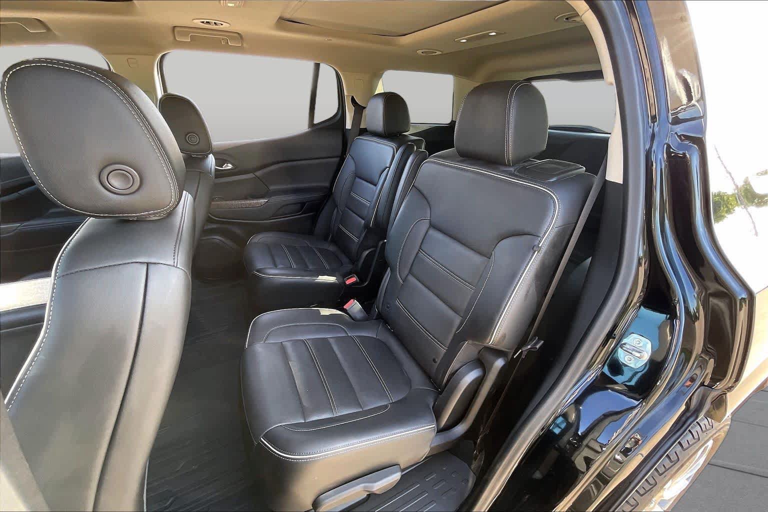 Certified 2023 GMC Acadia Denali w/ Denali Technology Package FWD image 18