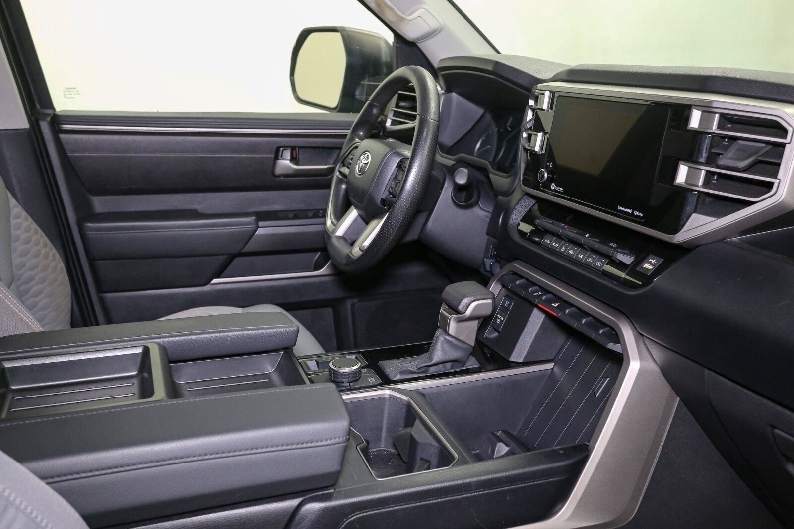 Used 2024 Toyota Tundra SR5 AWD/4WD image 17