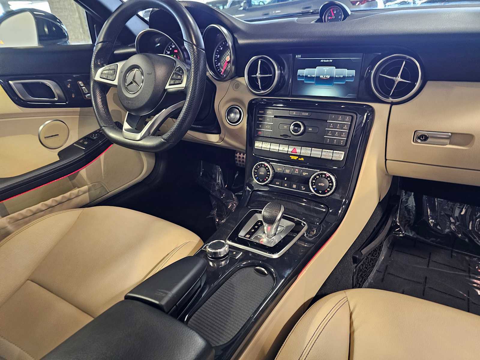 Used 2019 Mercedes-Benz SLC 300 image 31