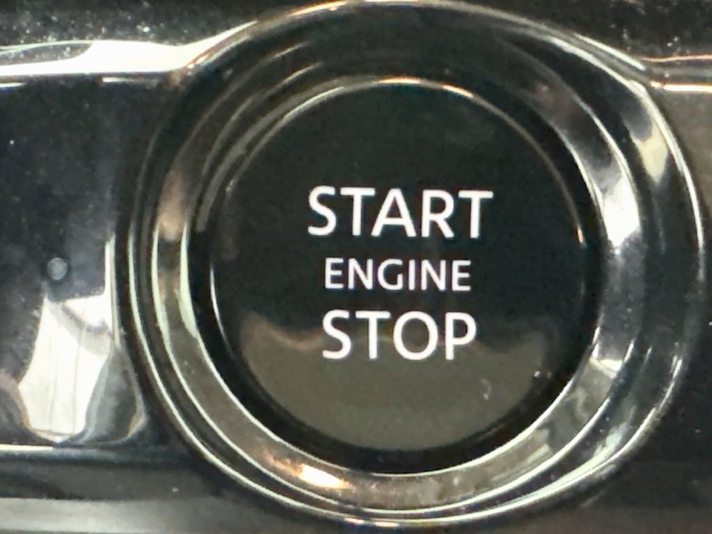 Used 2025 Nissan Pathfinder SL FWD image 22