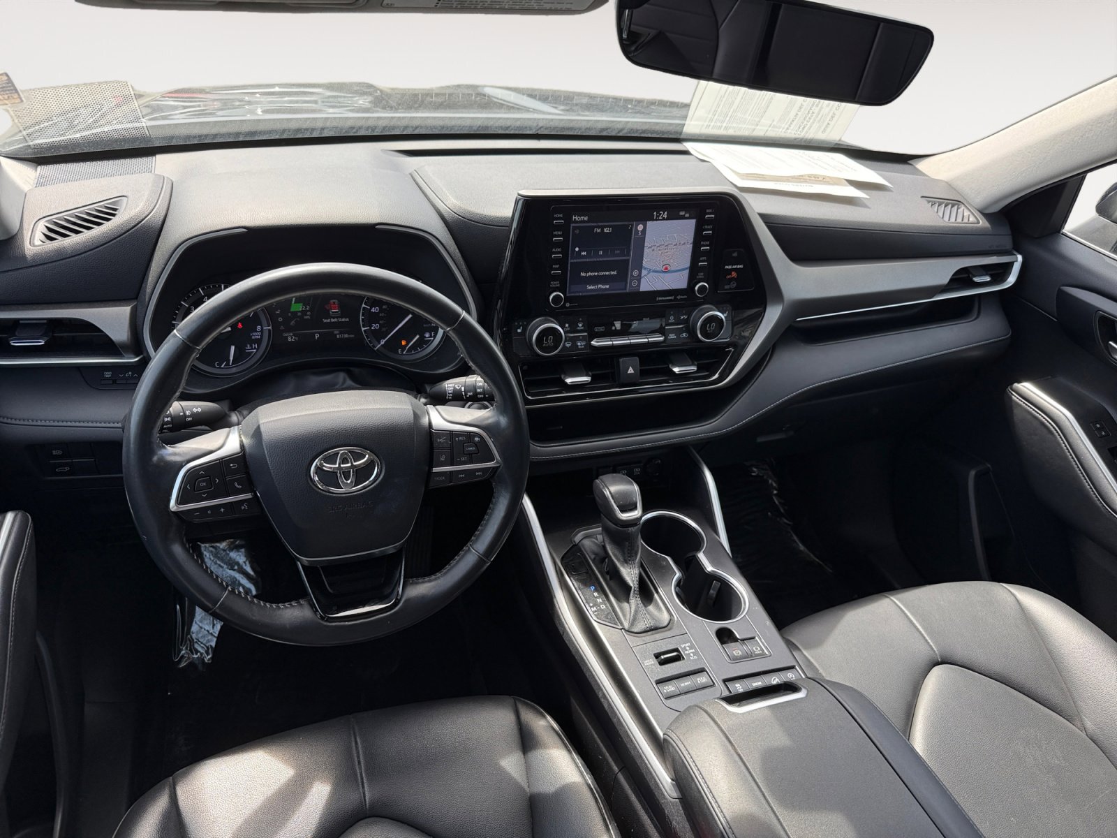 Used 2021 Toyota Highlander XLE image 15