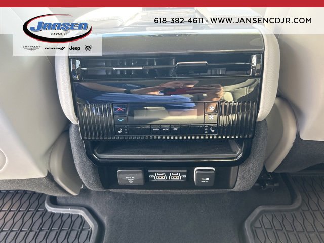 New 2024 Jeep Wagoneer L 4WD w/ Convenience Group I image 28