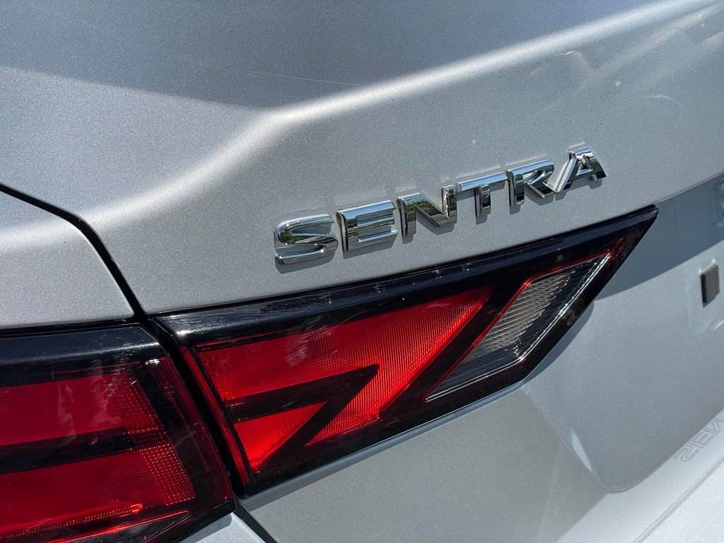 Certified 2021 Nissan Sentra SV FWD image 26