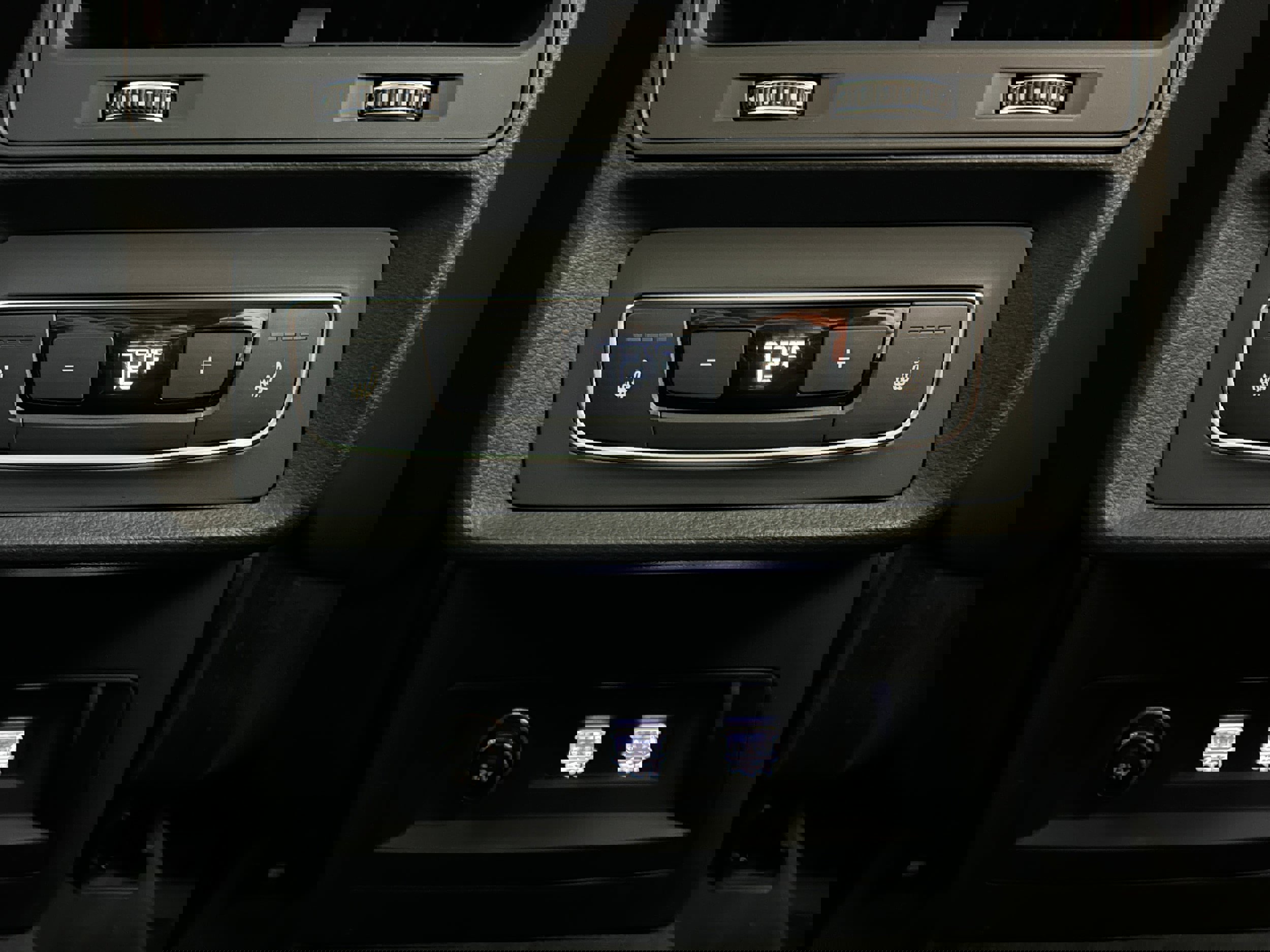 Used 2020 Audi Q7 3.0T Premium image 31