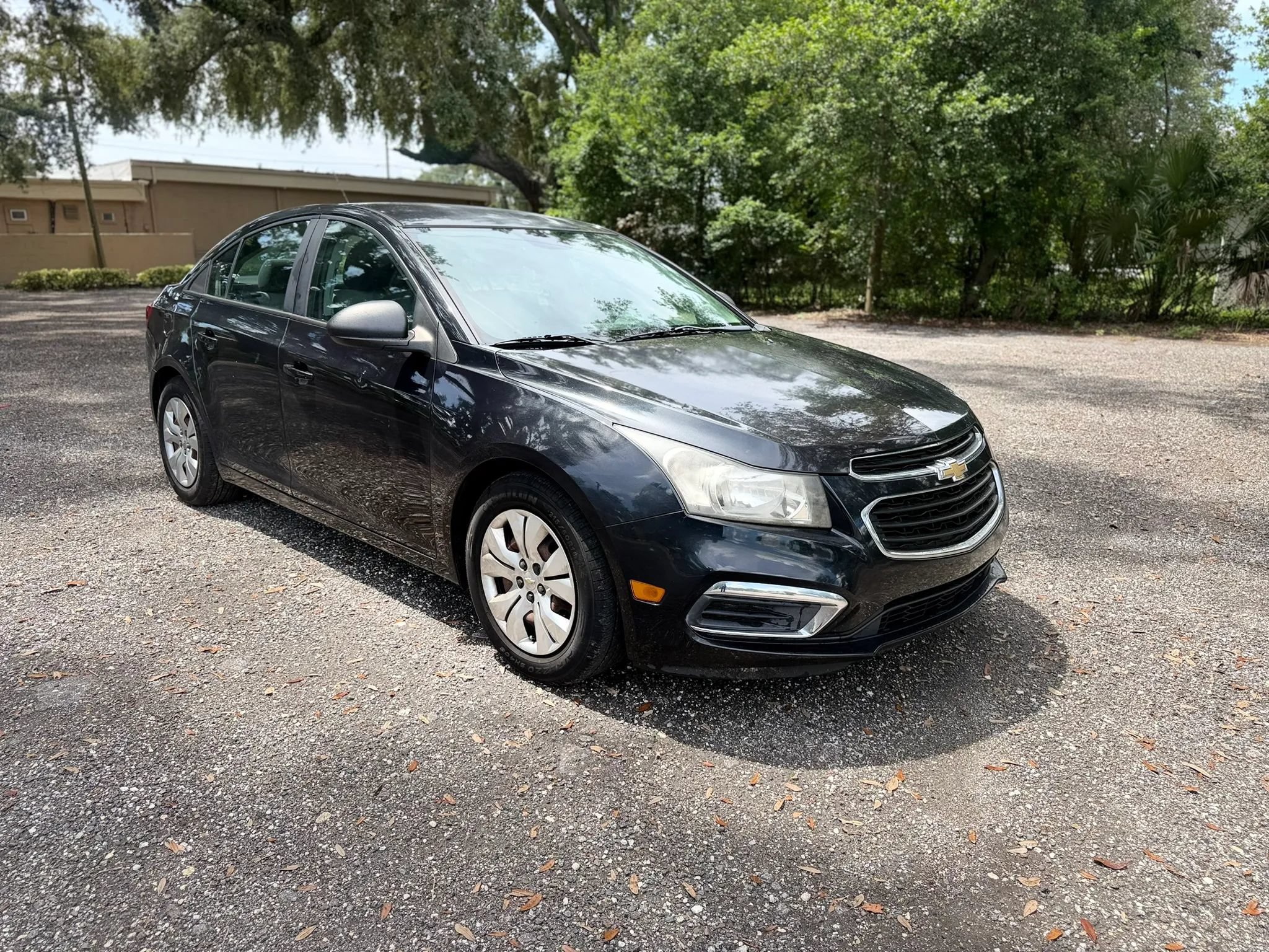 Used 2015 Chevrolet Cruze LS FWD image 3