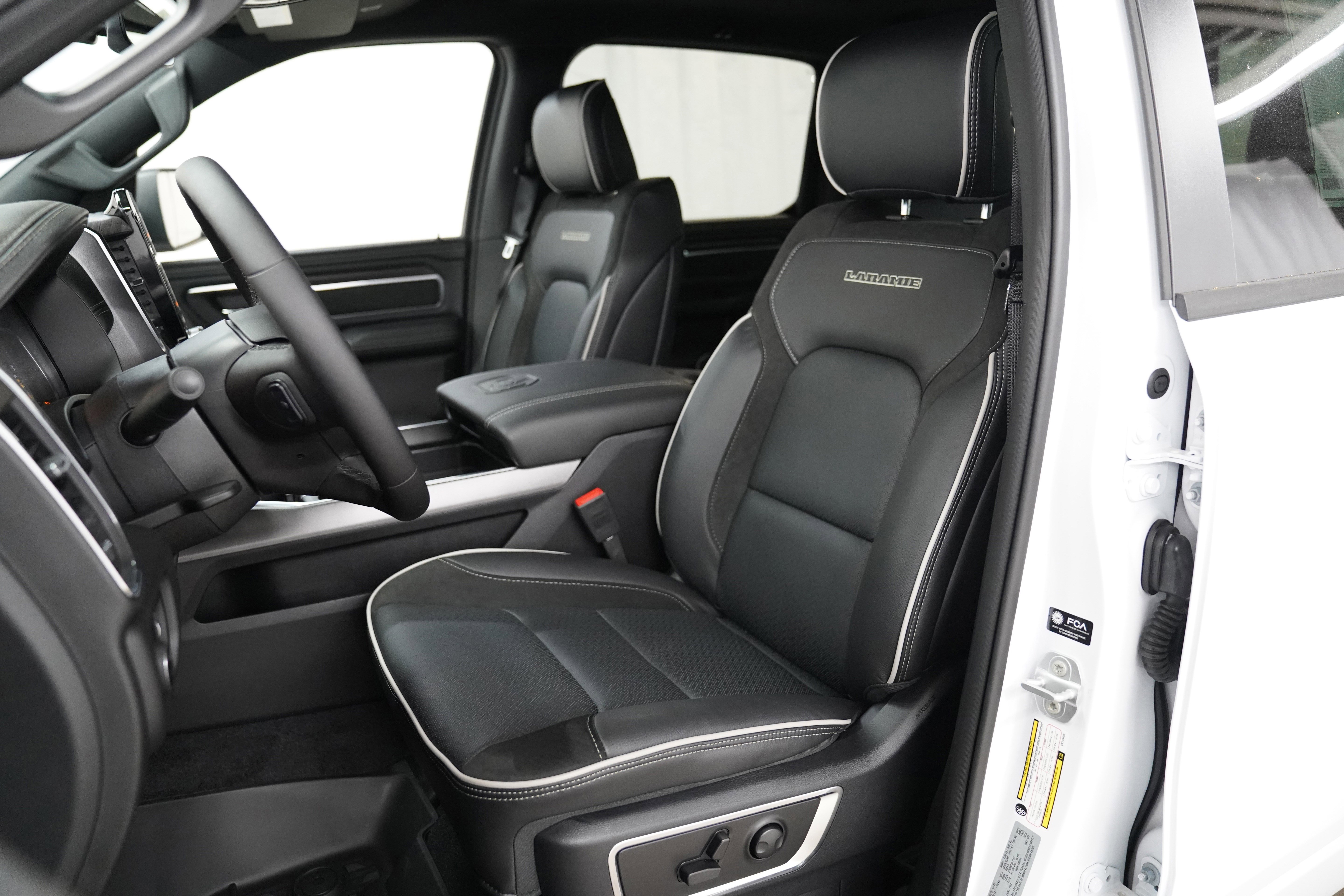 New 2025 RAM 1500 Laramie image 4