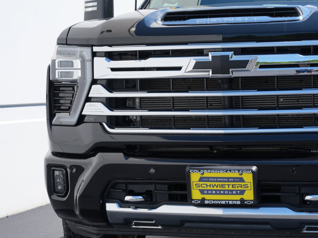 Certified 2025 Chevrolet Silverado 3500 High Country w/ High Country Premium Package AWD/4WD image 10