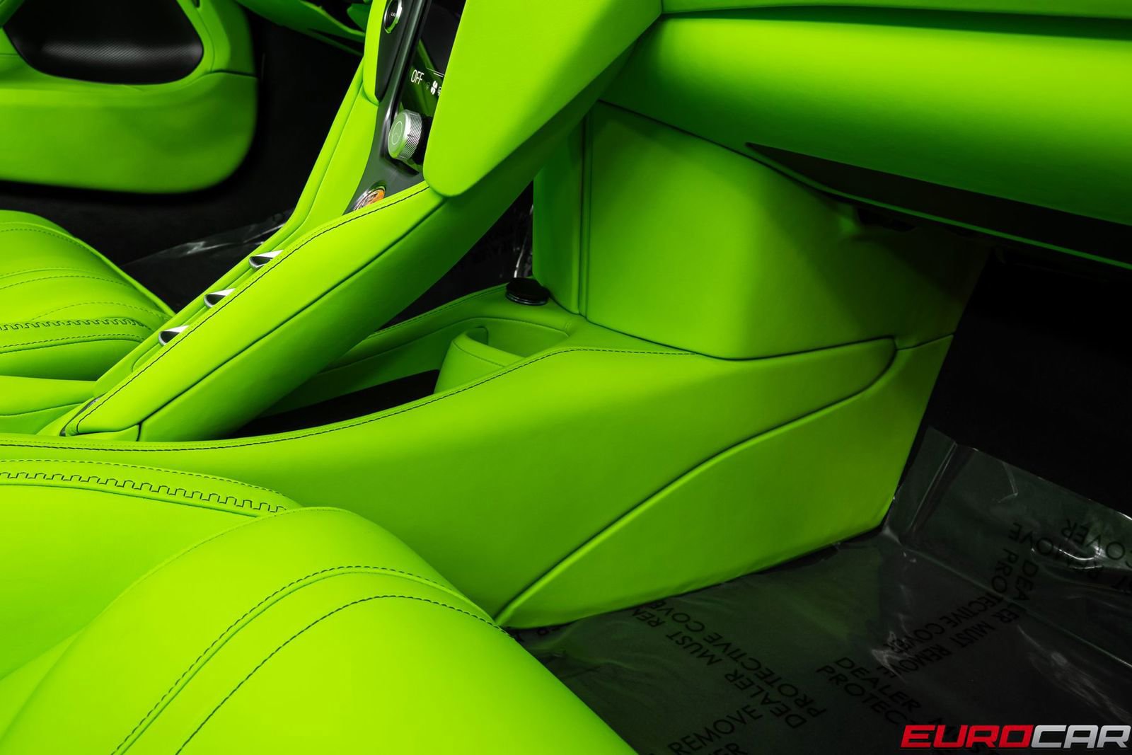 Used 2026 McLaren 750S Spider RWD image 37
