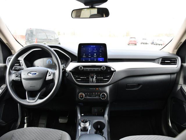 Used 2020 Ford Escape SE image 14
