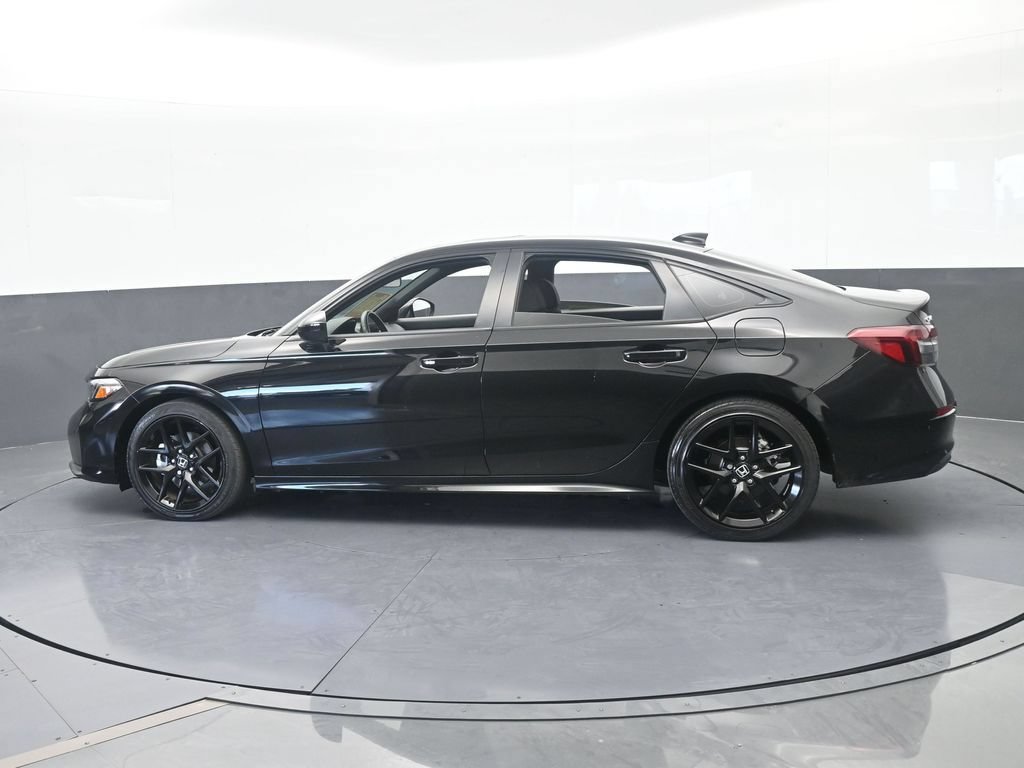 Used 2025 Honda Civic Sport image 3