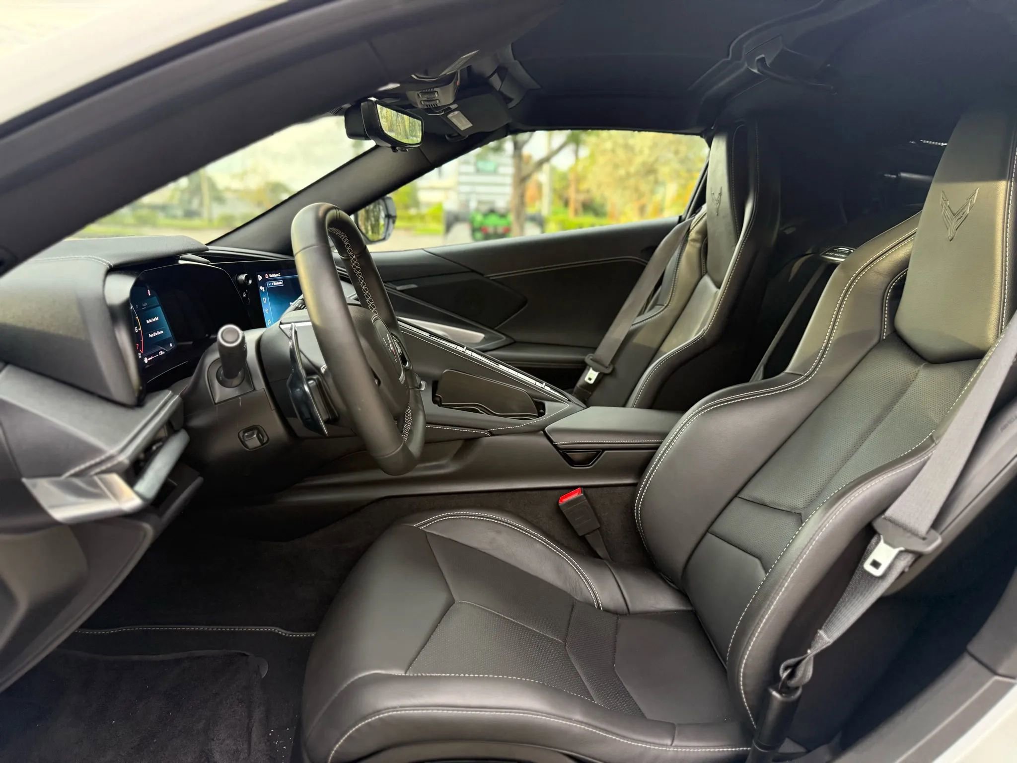 Used 2024 Chevrolet Corvette Stingray Coupe w/ 1LT RWD image 12