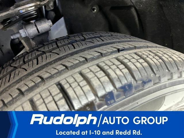 Used 2024 Jeep Grand Cherokee Limited w/ Black Appearance Package image 27