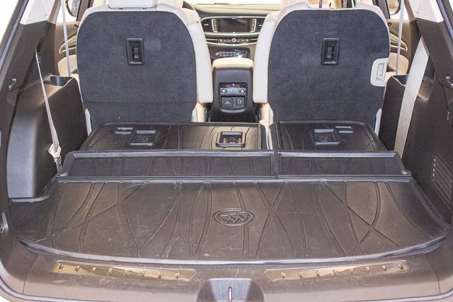 Used 2022 Buick Enclave Avenir w/ Avenir Technology Package image 15