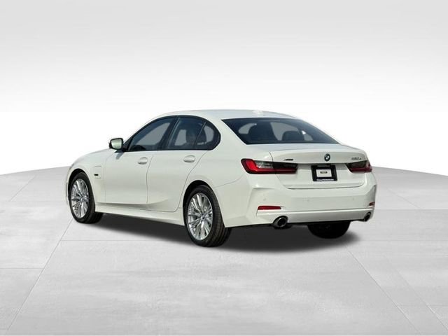 Certified 2023 BMW 330e xDrive 330e xDrive w/ Premium Package image 5