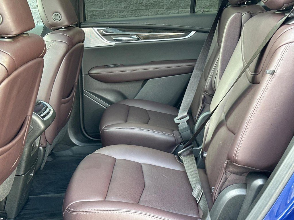 Certified 2024 Cadillac XT6 Premium Luxury w/ LPO, Floor Liner Package image 7