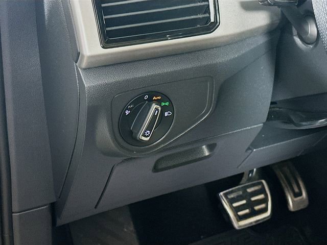 Used 2020 Volkswagen Atlas Cross Sport SEL R-Line image 11