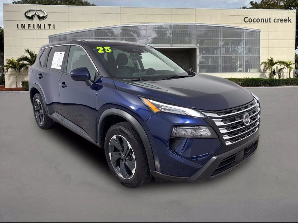 Used 2025 Nissan Rogue SV FWD image 3