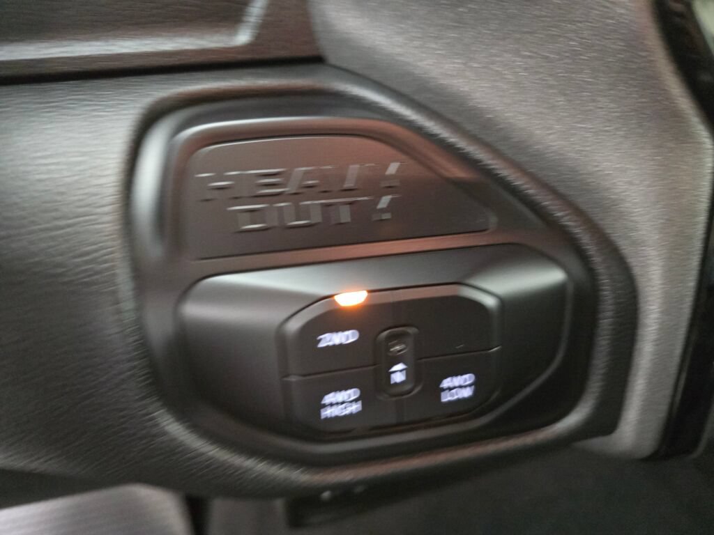 Used 2025 RAM 3500 Tradesman AWD/4WD image 28