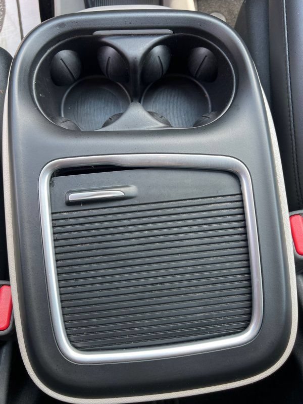 Used 2023 Chrysler Pacifica Touring-L FWD image 20