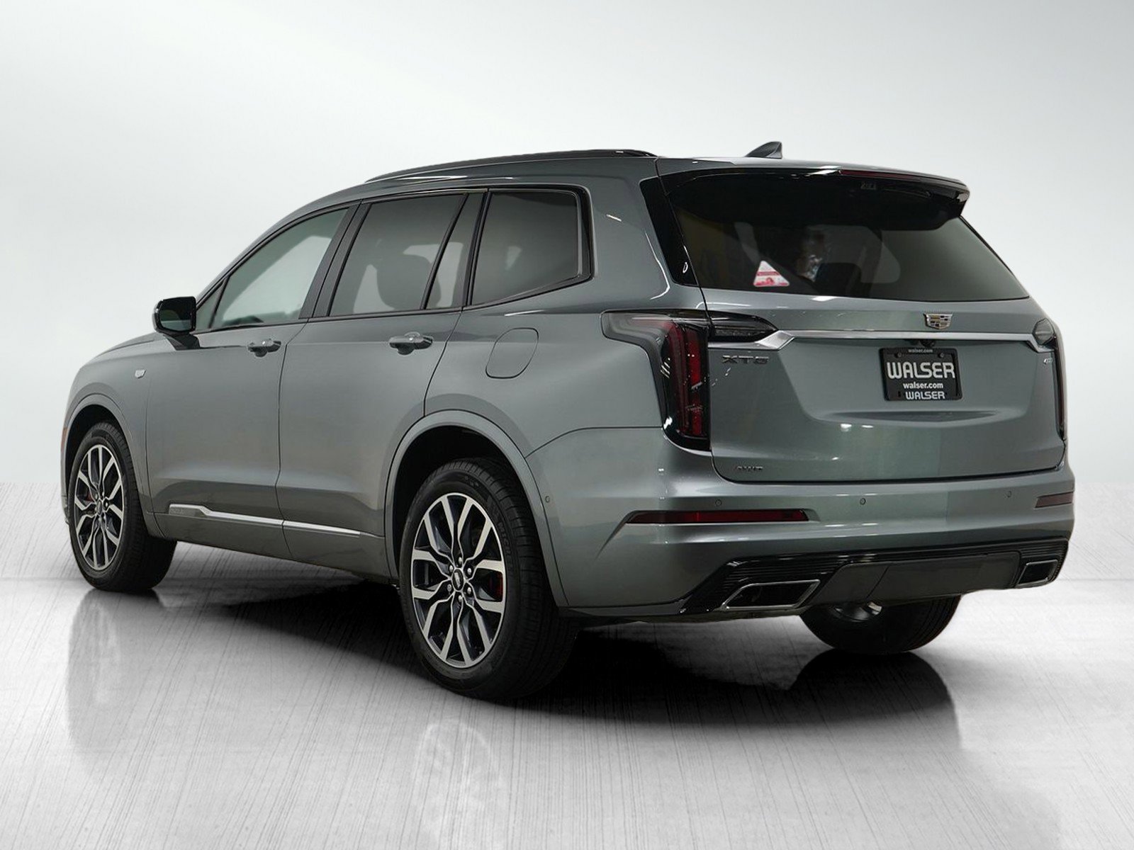 Used 2024 Cadillac XT6 Sport w/ Technology Package image 4