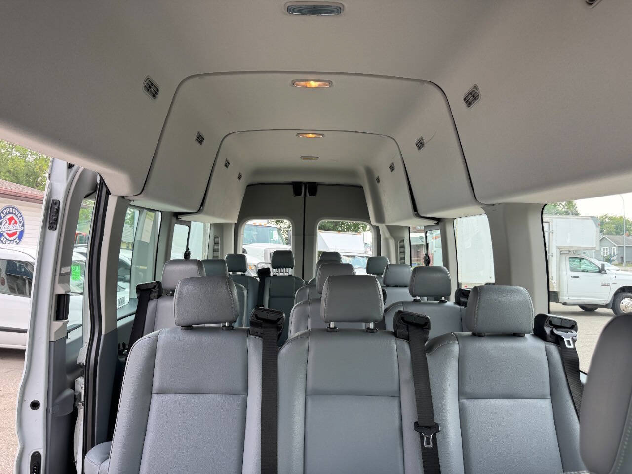 Used 2017 Ford Transit 350 XL RWD image 14