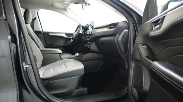 Used 2022 Ford Escape SE image 10