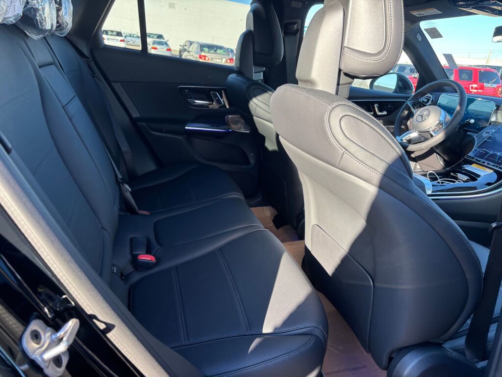 New 2026 Mercedes-Benz GLC 300 4MATIC image 16