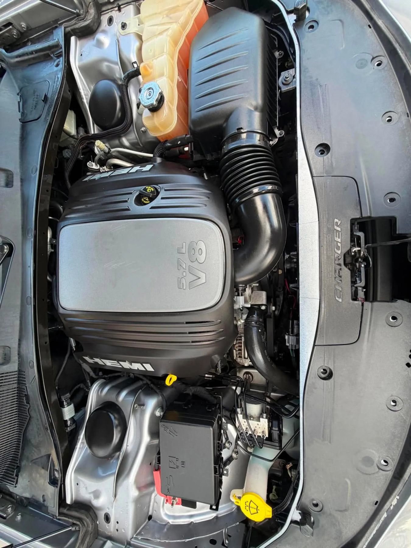 Used 2016 Dodge Charger R/T RWD image 33