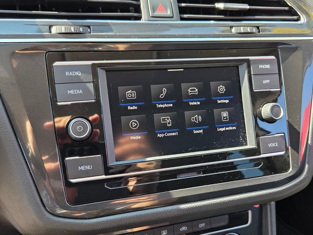 Used 2021 Volkswagen Tiguan S FWD image 22