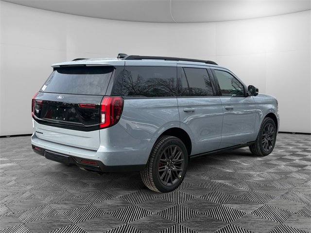 New 2025 Ford Expedition Platinum w/ Stealth Performance Package image 5