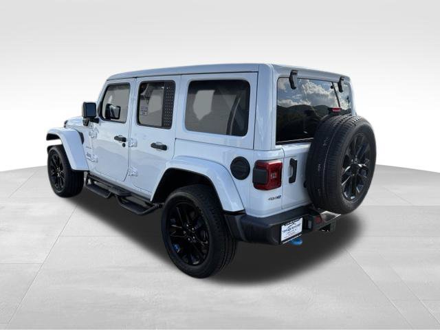 Used 2022 Jeep Wrangler Unlimited Sahara AWD/4WD image 11