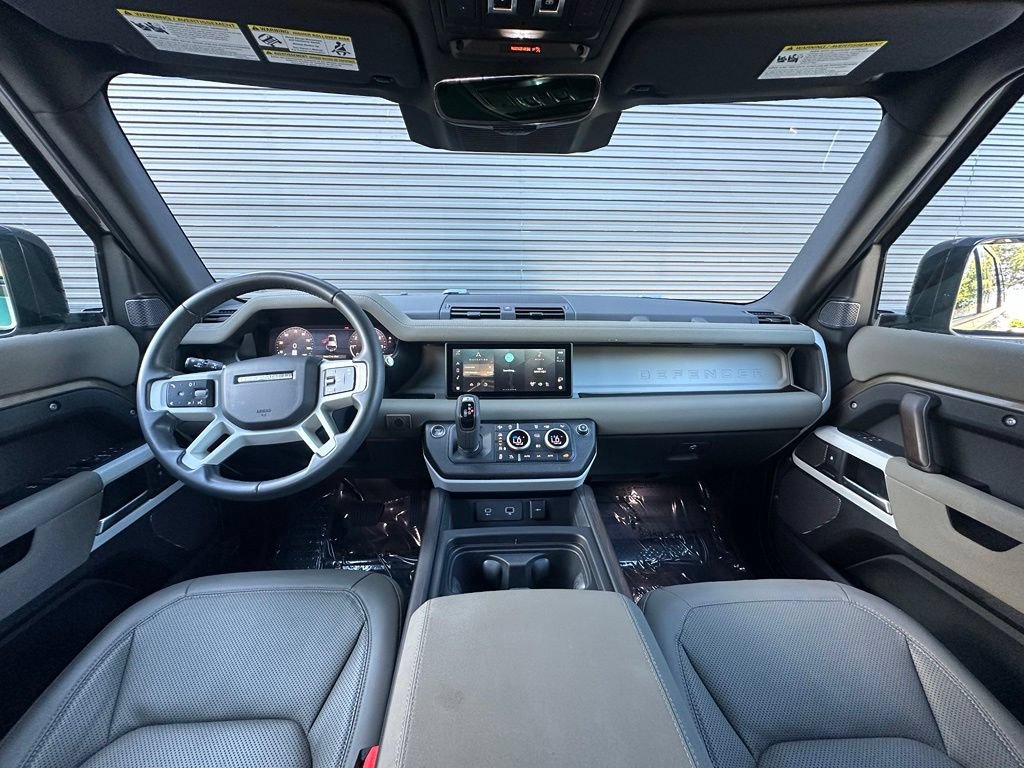 Used 2023 Land Rover Defender 110 X-Dynamic SE AWD/4WD image 6