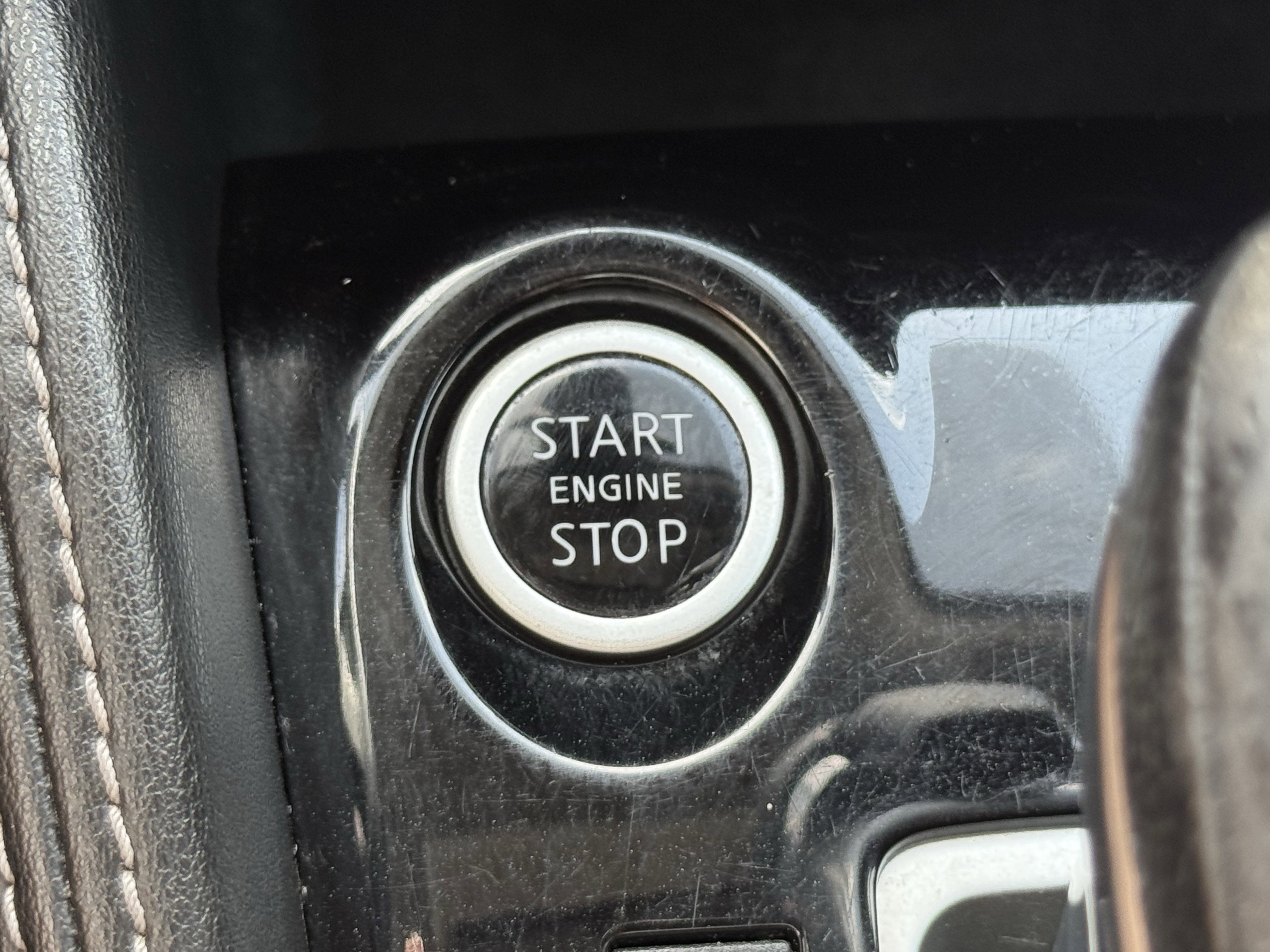 Used 2020 Nissan Kicks SR image 23