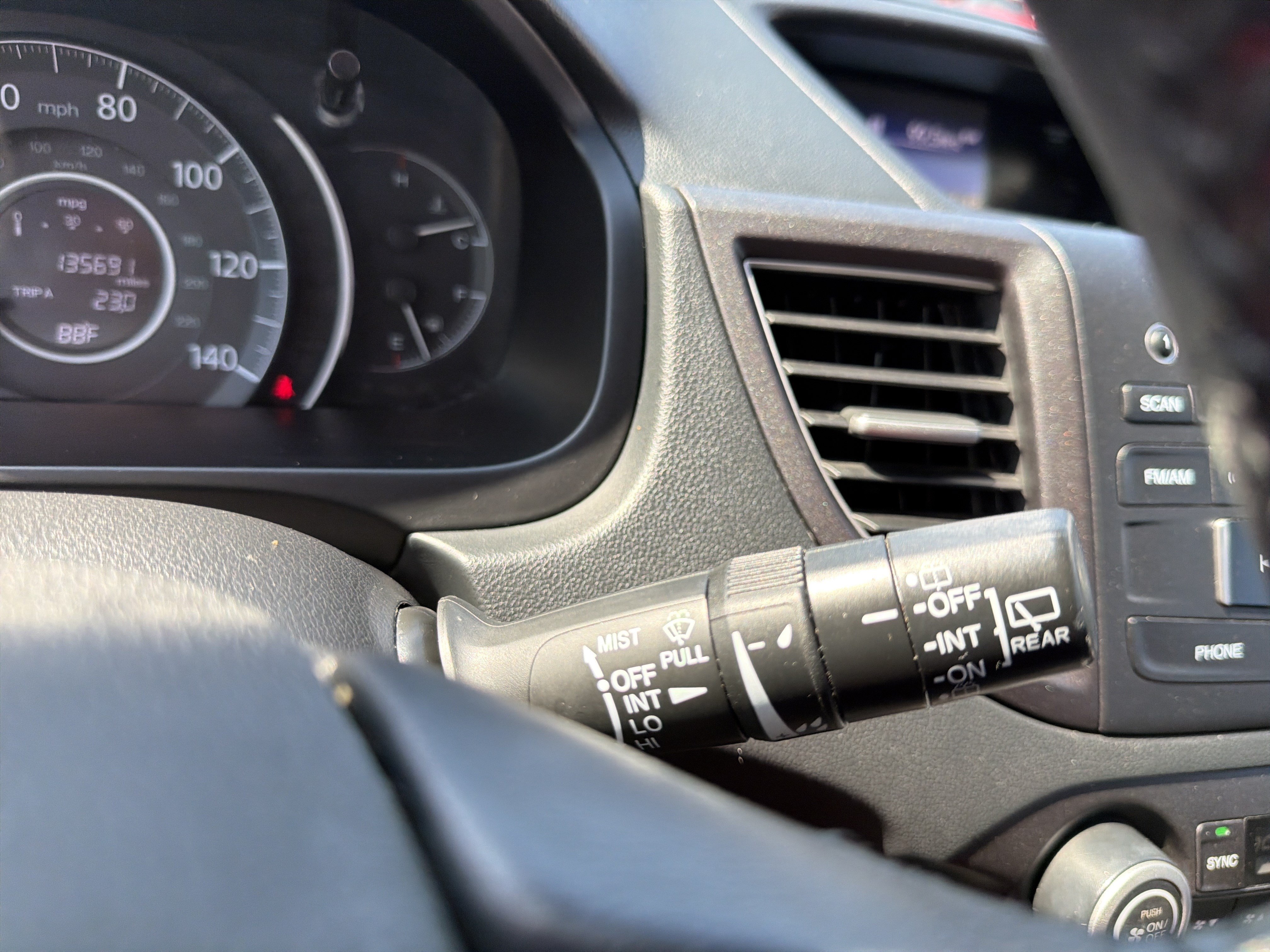Used 2014 Honda CR-V EX-L image 25