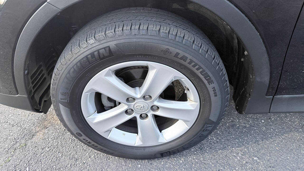 Used 2014 Toyota RAV4 XLE AWD/4WD image 44