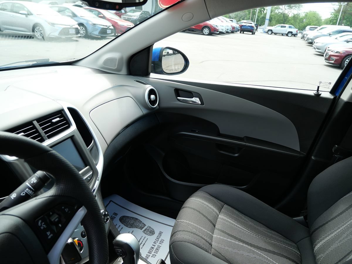 Used 2018 Chevrolet Sonic LT FWD image 13