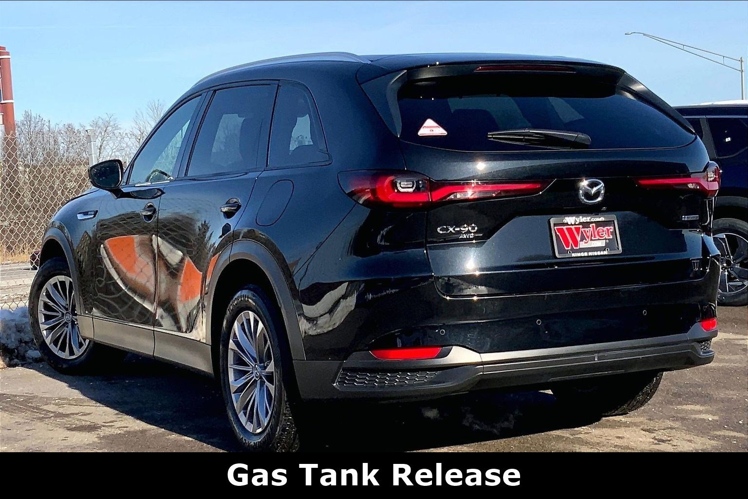 Used 2025 MAZDA CX-90 3.3 Turbo w/ Preferred Package image 11