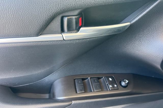 Used 2023 Toyota Camry LE FWD image 11