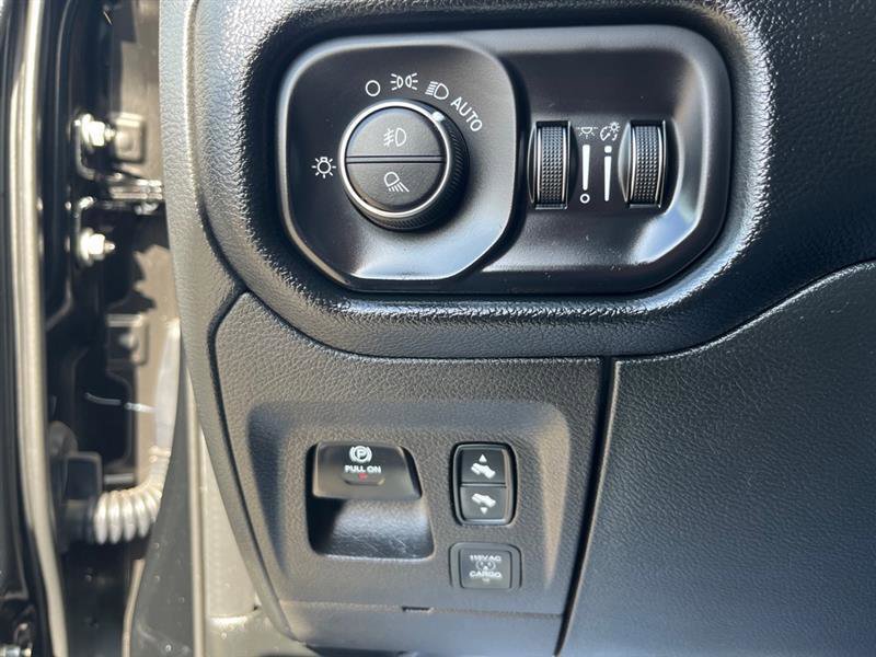 Used 2020 RAM 1500 Laramie image 18