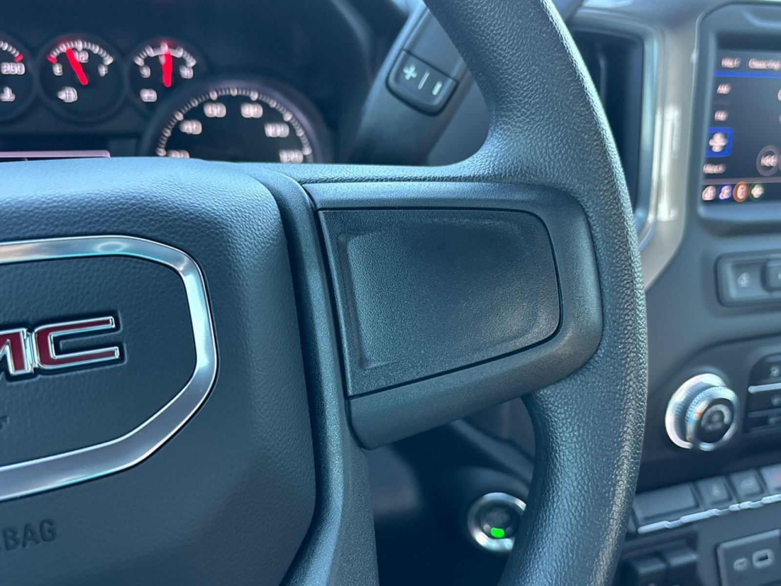 New 2026 GMC Sierra 2500 Pro w/ Convenience Package image 12