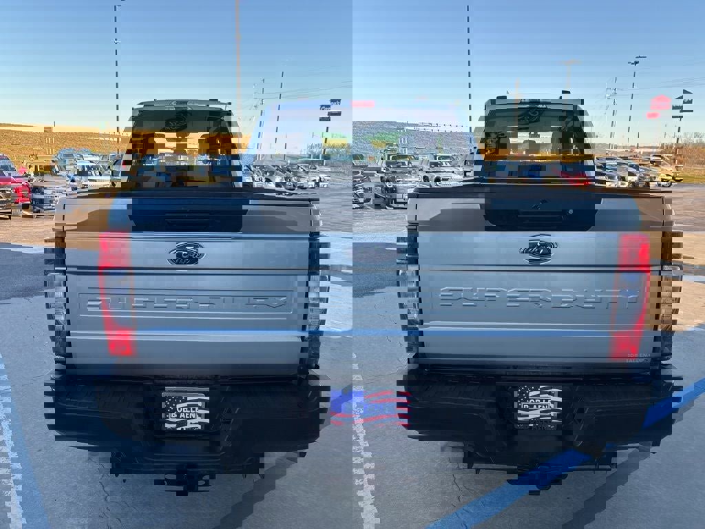 Used 2022 Ford F250 XL image 4