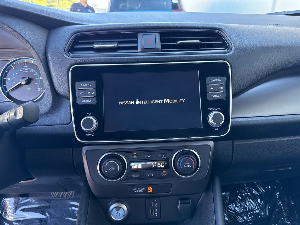Used 2025 Nissan Leaf S FWD image 21