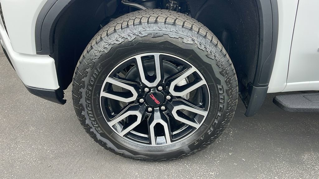 New 2026 GMC Sierra 1500 AT4 w/ AT4 Premium Package image 9