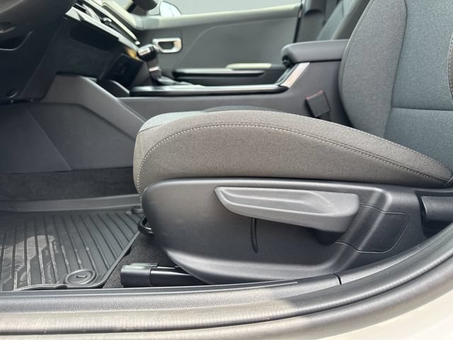 New 2026 Kia K4 FWD image 18