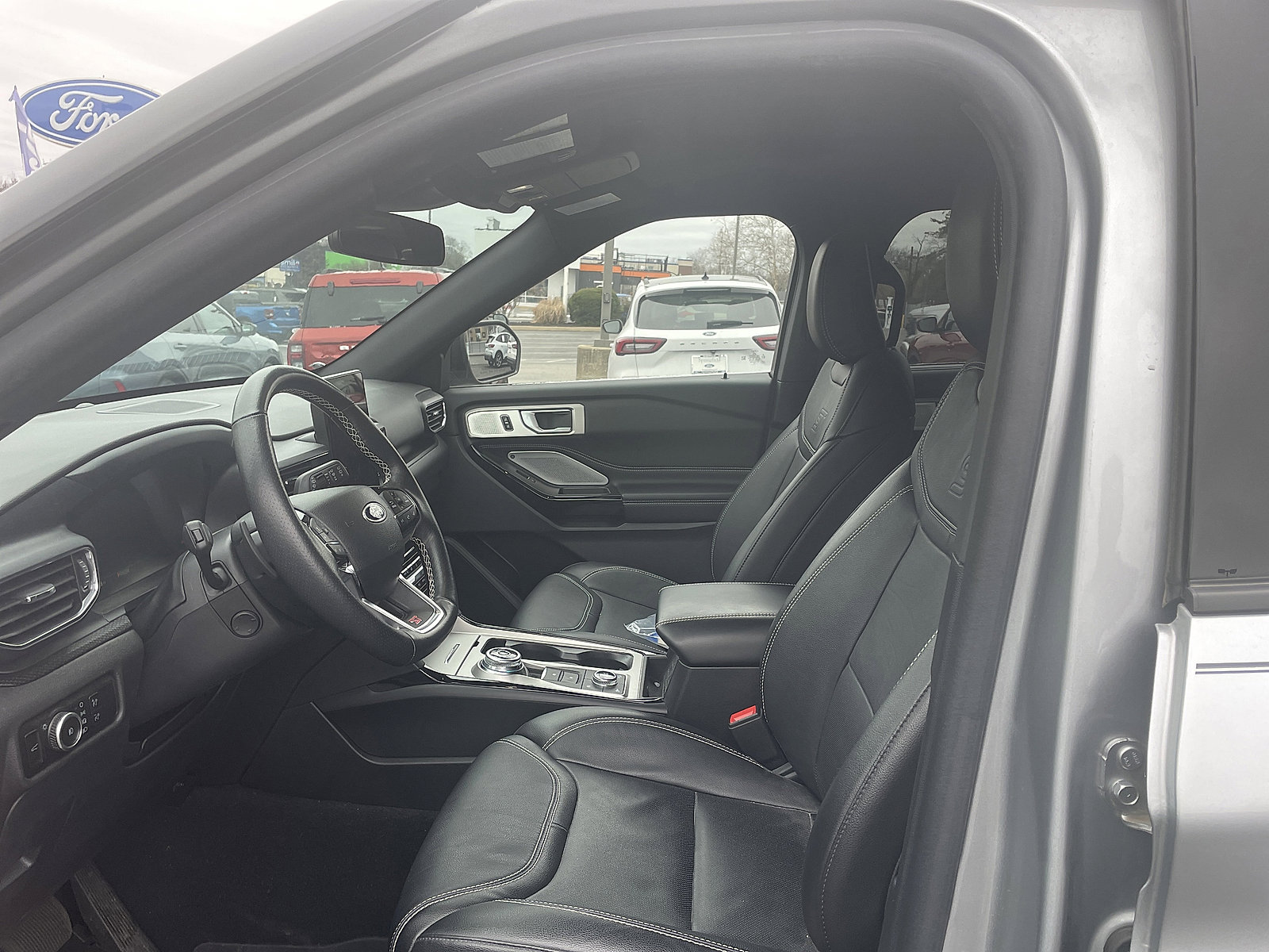 Used 2023 Ford Explorer ST w/ Equipment Group 401A image 3