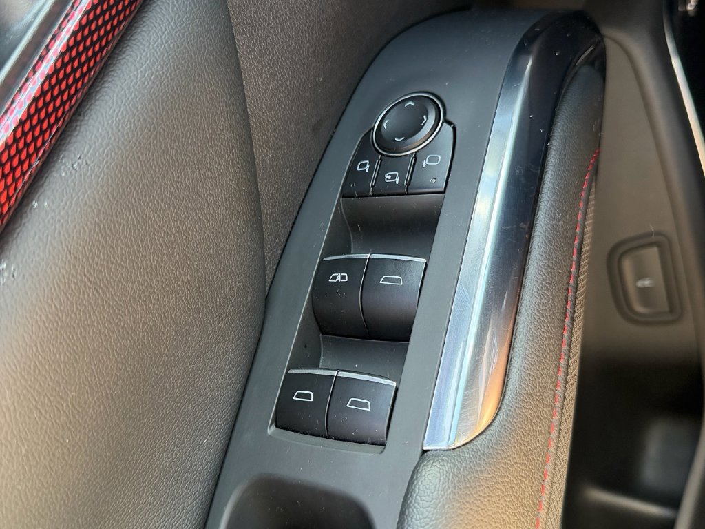 Used 2025 Chevrolet Traverse RS AWD/4WD image 38